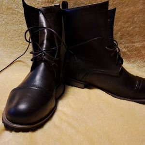 Women Vintage leather boots size 9.5